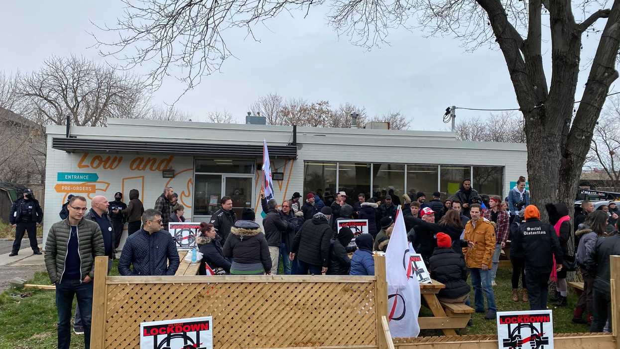 Etobicoke's Adamson Barbecue Sees Police Force Customers Out Amid Loud Protests (VIDEO)