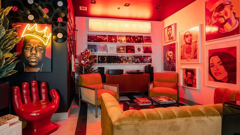 Exp\u00e9rience immersive \u00e0 Montr\u00e9al.