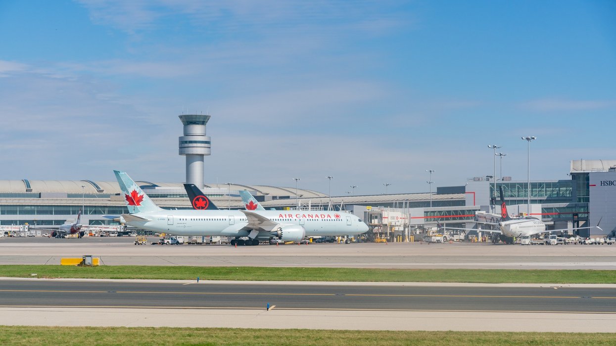 NAV Canada is hiring air traffic controllers and you don't need a ...