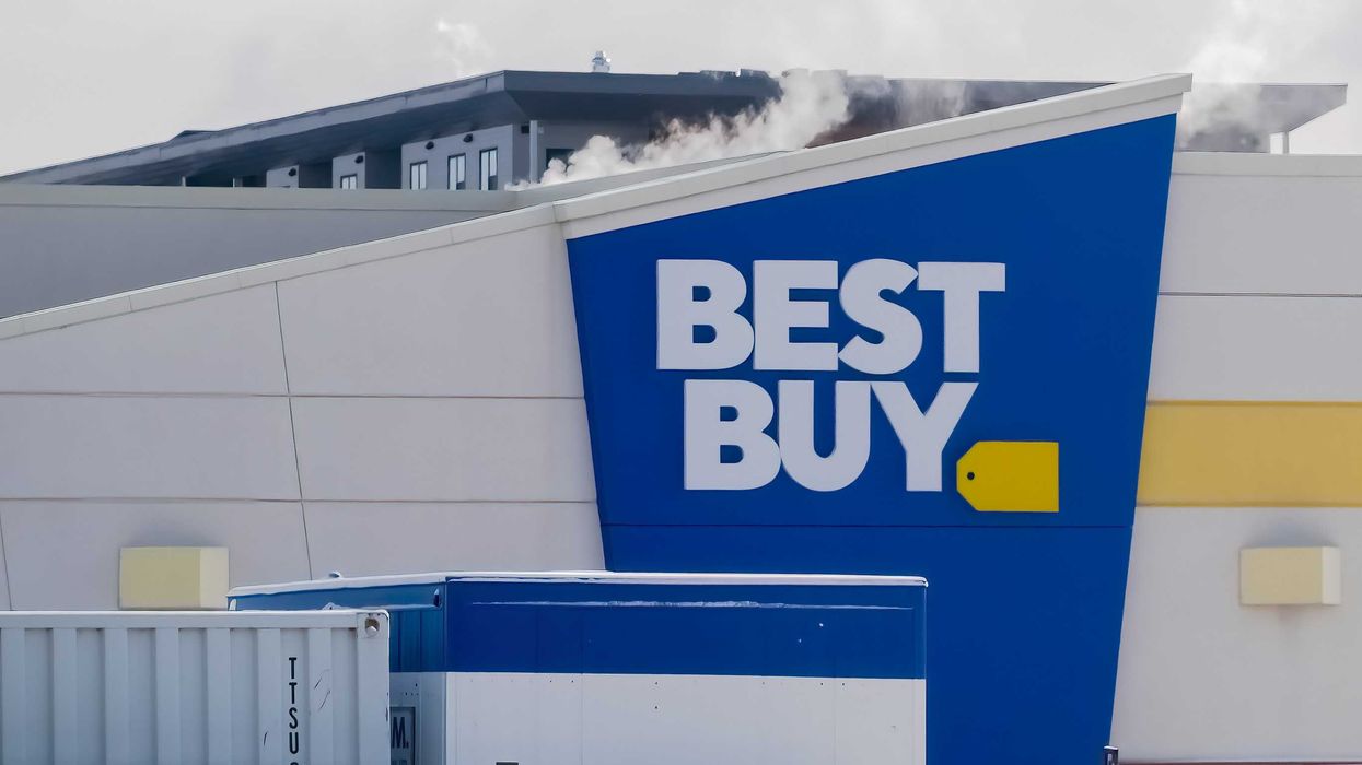 exterior of best buy store in canada during winter