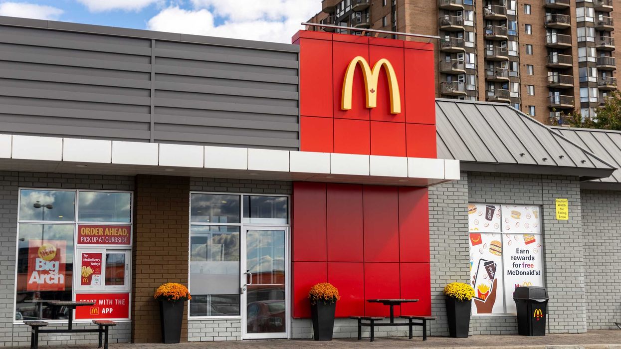 exterior of mcdonald's location in ottawa, ontario