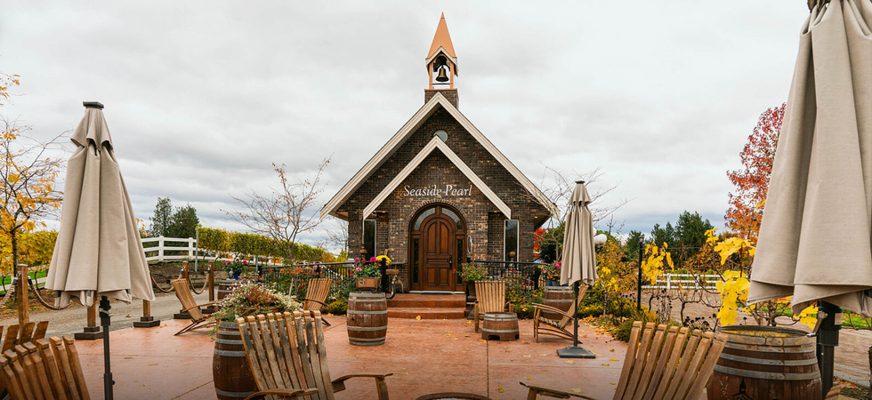 Exterior of Seaside Pearl Farmgate Winery.