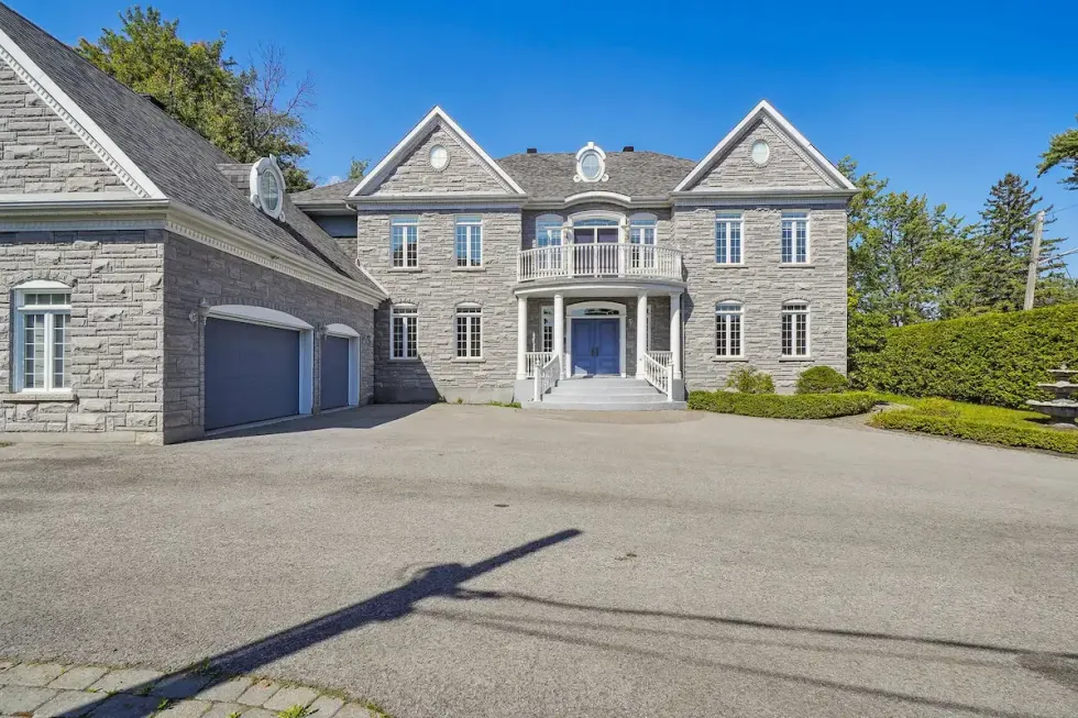 Exterior of the Airbnb.