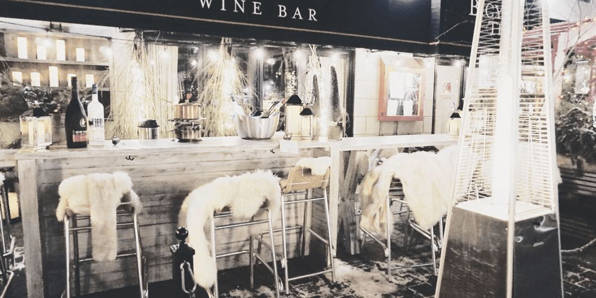 This Cozy Winter Patio Is The Most Festive Place To Go
