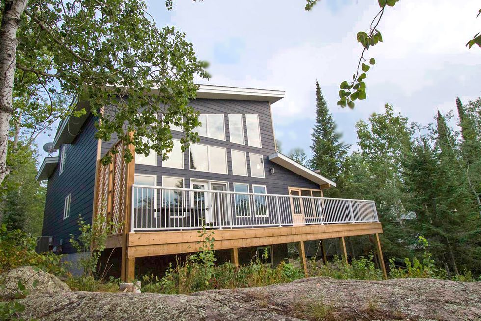 Cheap Cottages In Manitoba & Saskatchewan To Rent With Your Friends This Fall Narcity Cheap Cottages In Manitoba & Saskatchewan To Rent With Your Friends This Fall Narcity