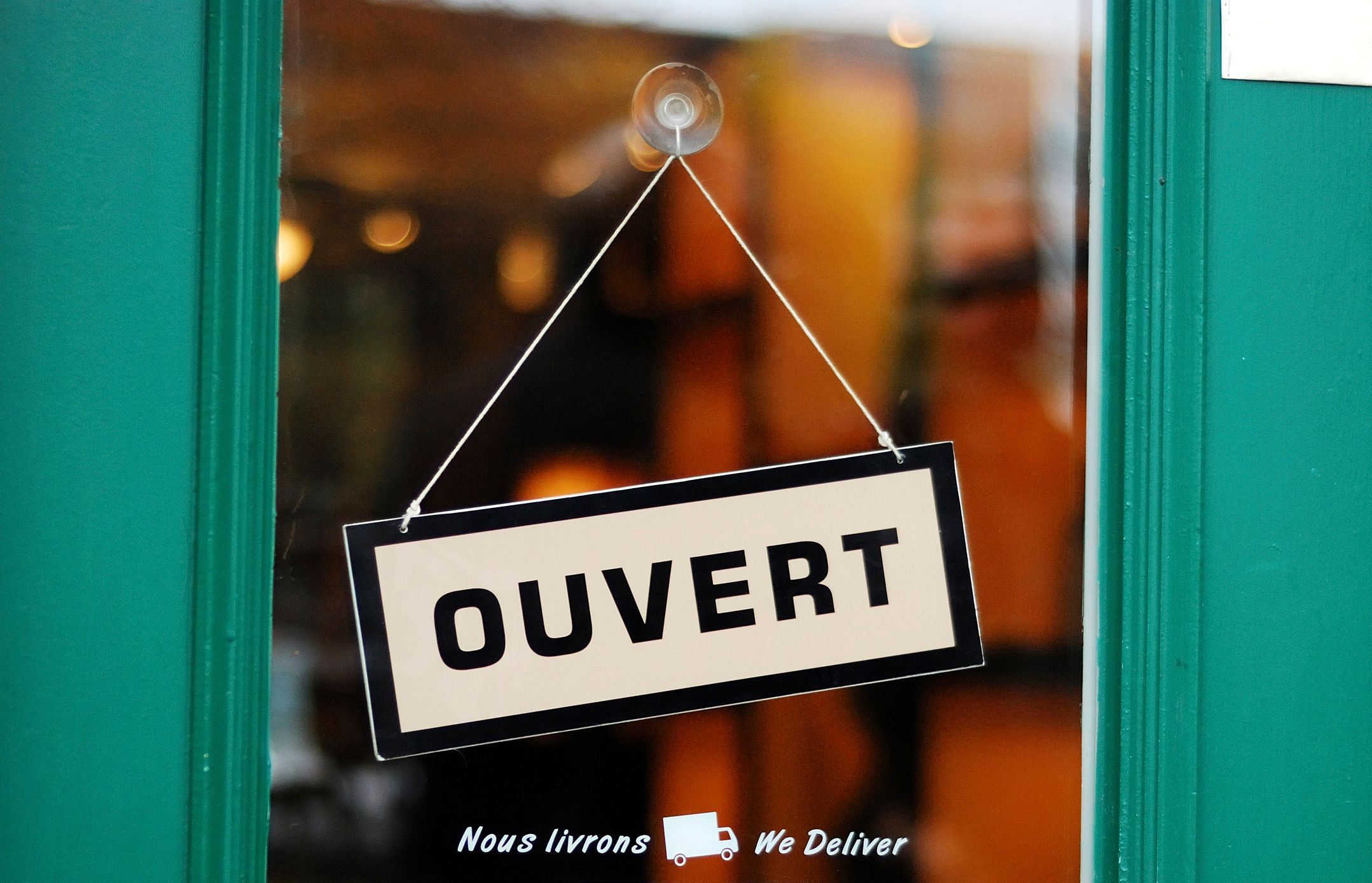 Action De Grace Ouvert Ou Ferme Au Quebec Narcity