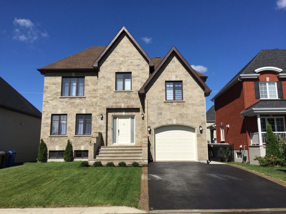 A Chambly House With A WalkIn Closet Worthy Of Carrie Bradshaw Is For