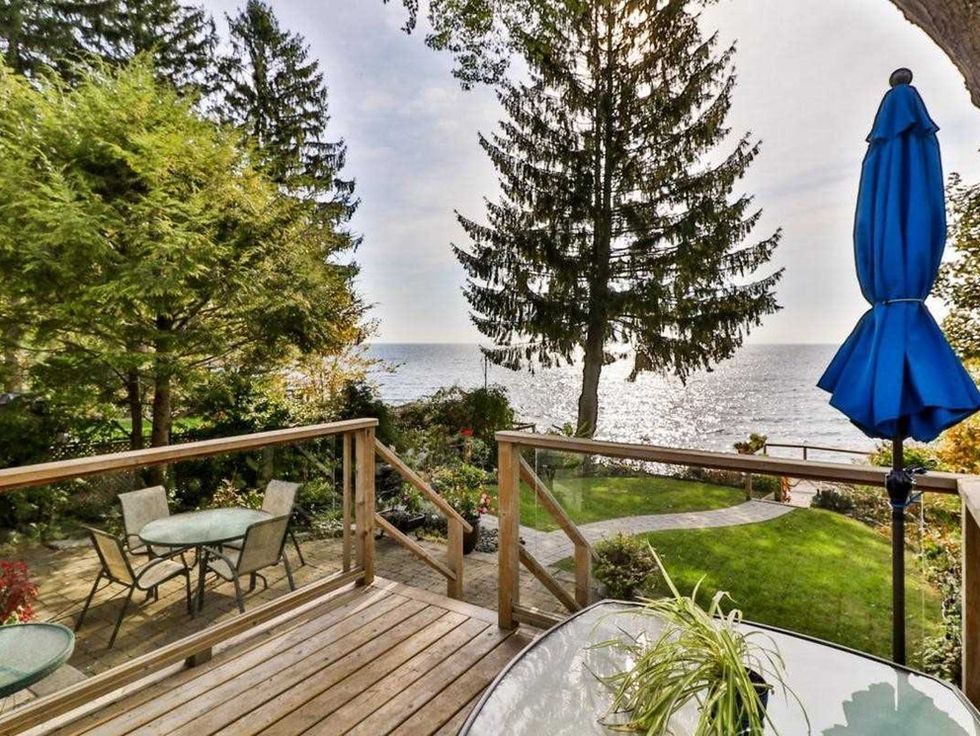 Lakefront Houses For Sale In Toronto That Will Leave You Drooling Narcity