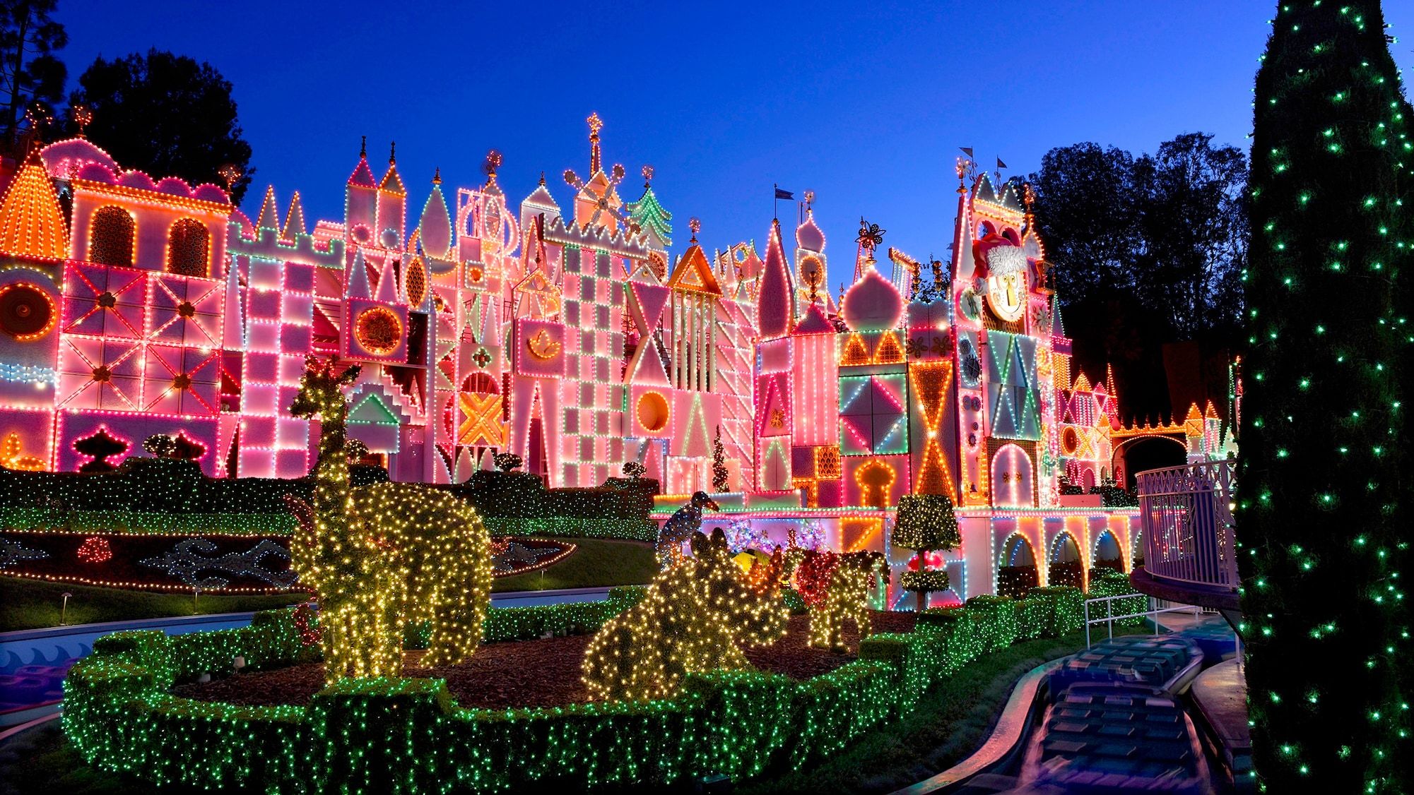 It’s A Small World’ Christmas Returns To Disneyland With 400,000