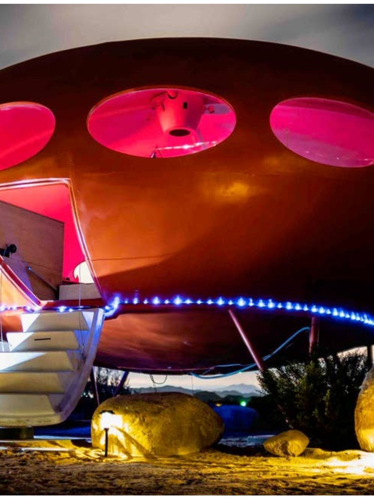 You Can Rent An Area 51 Themed Airbnb In California - Narcity