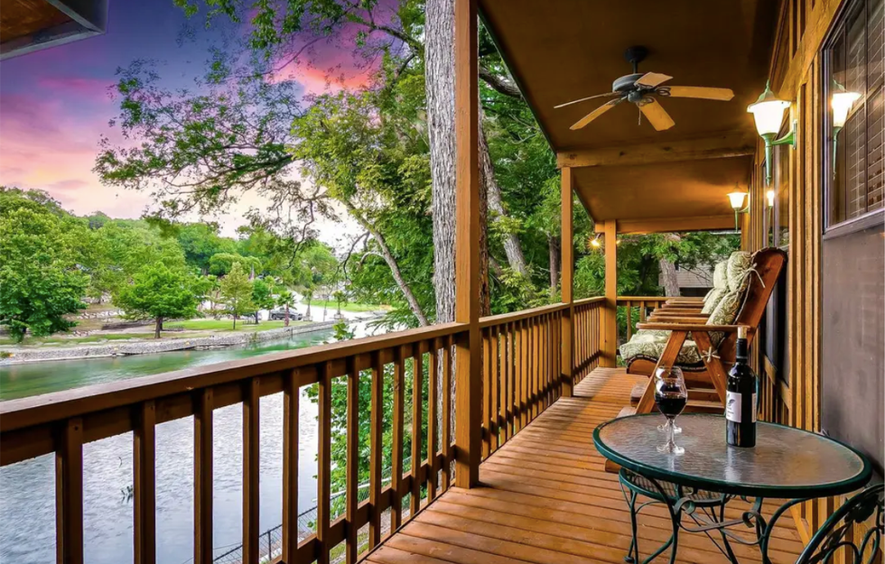 Texas' Waterfront Rental In New Braunfels Is The Coolest Vacation Spot