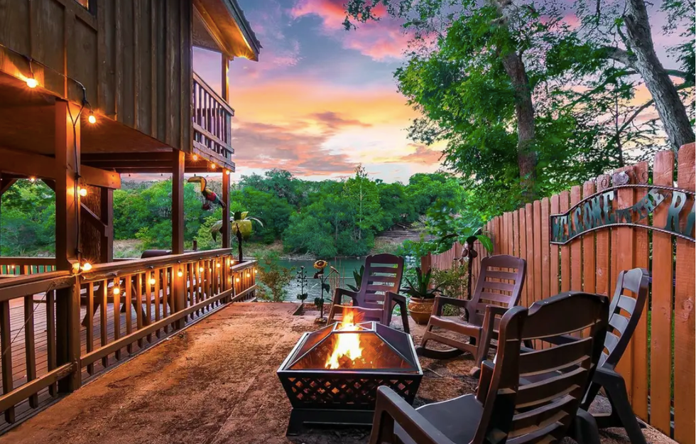 Texas' Waterfront Rental In New Braunfels Is The Coolest Vacation Spot