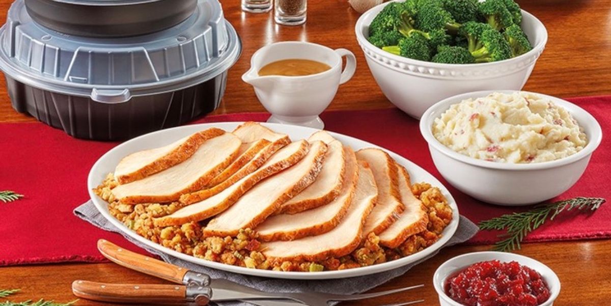 Denny's Canada's Turkey Dinner Is On The Menu For The Holidays Narcity