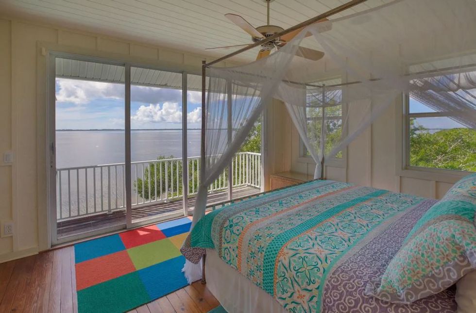 Private Island Airbnb In Florida Can Be Rented For Cheap With Your BFFs