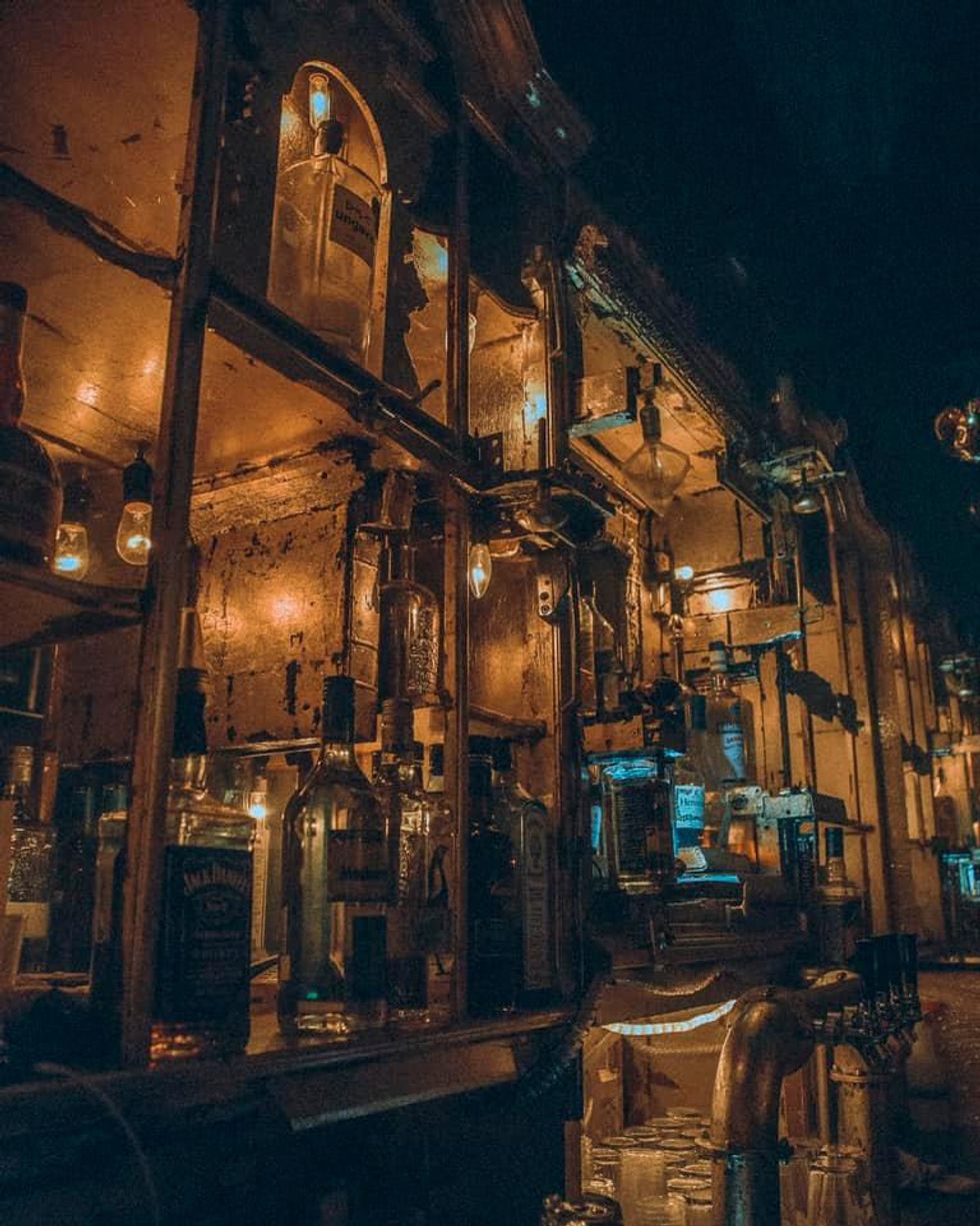 13 bars magnifiques et peu connus