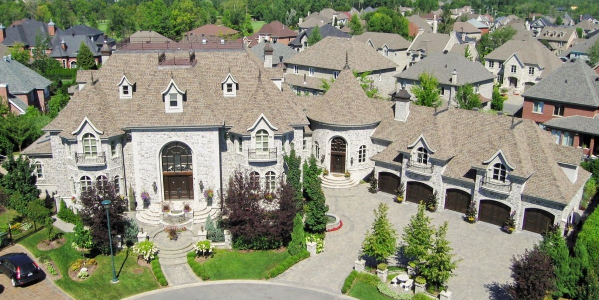 Canadian Castle For Sale Is 4.9 Million & Each Room Is Wilder Than The