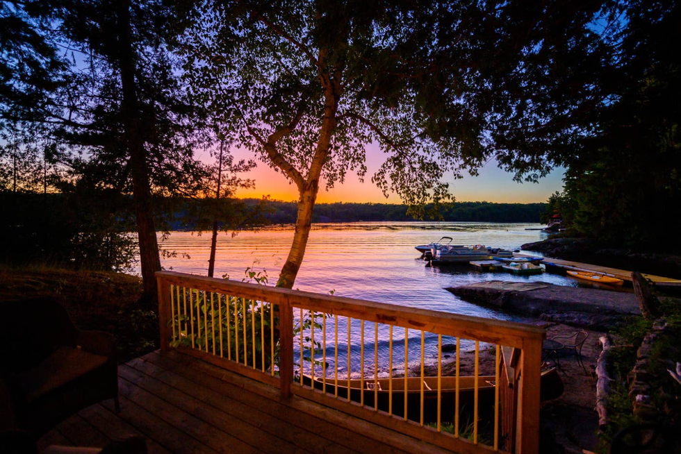 Lakeside Ontario Airbnb Has A Private Beach & It's Cheap To Rent With