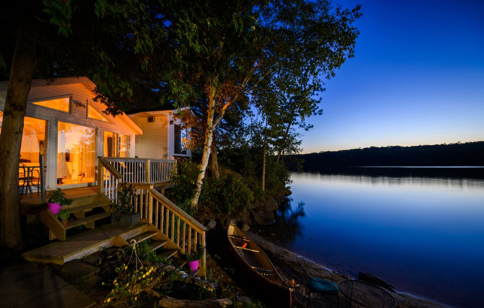 Lakeside Ontario Airbnb Has A Private Beach & It's Cheap To Rent With