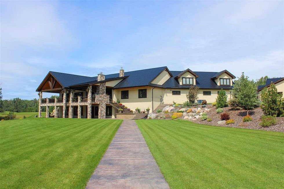 9 Alberta Mansions For Sale That Are So Country Shania Twain Could Live
