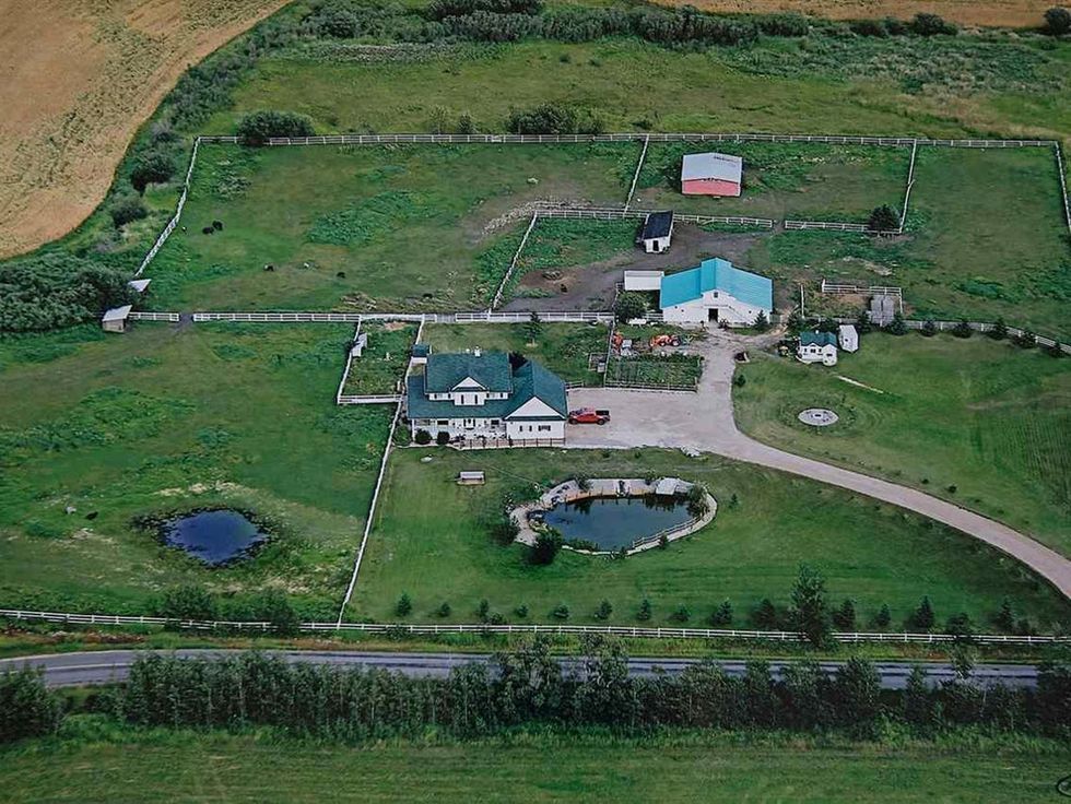 9 Alberta Mansions For Sale That Are So Country Shania Twain Could Live