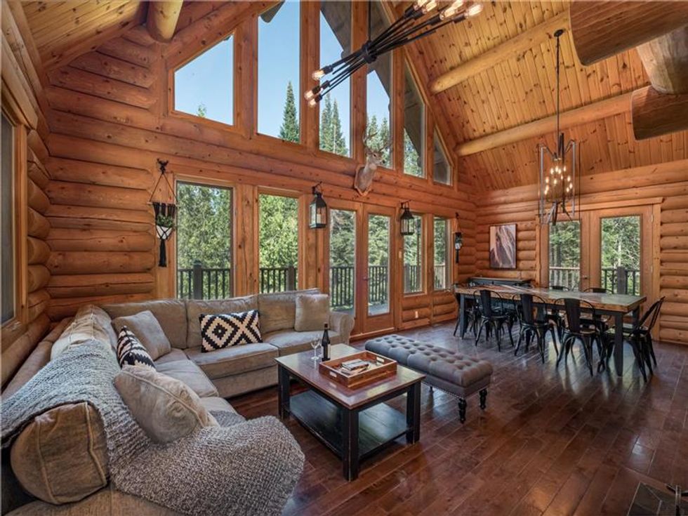 13 chalets à louer en gang cet automne près de Montréal Narcity