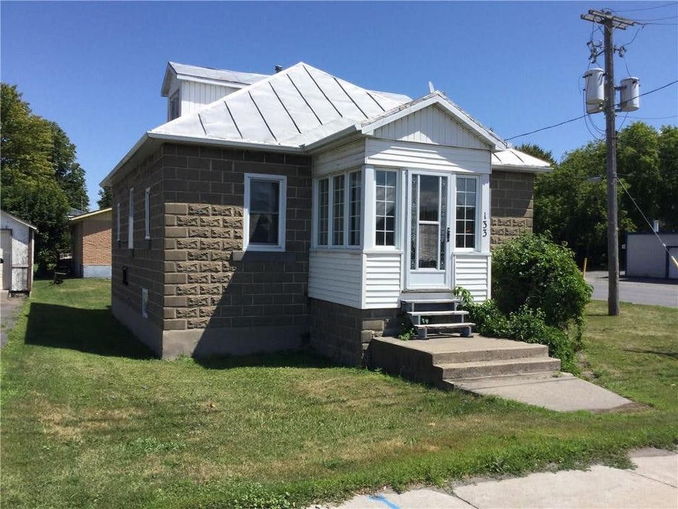 11 Affordable Starter Homes In Ontario That Are Too Cute For Words