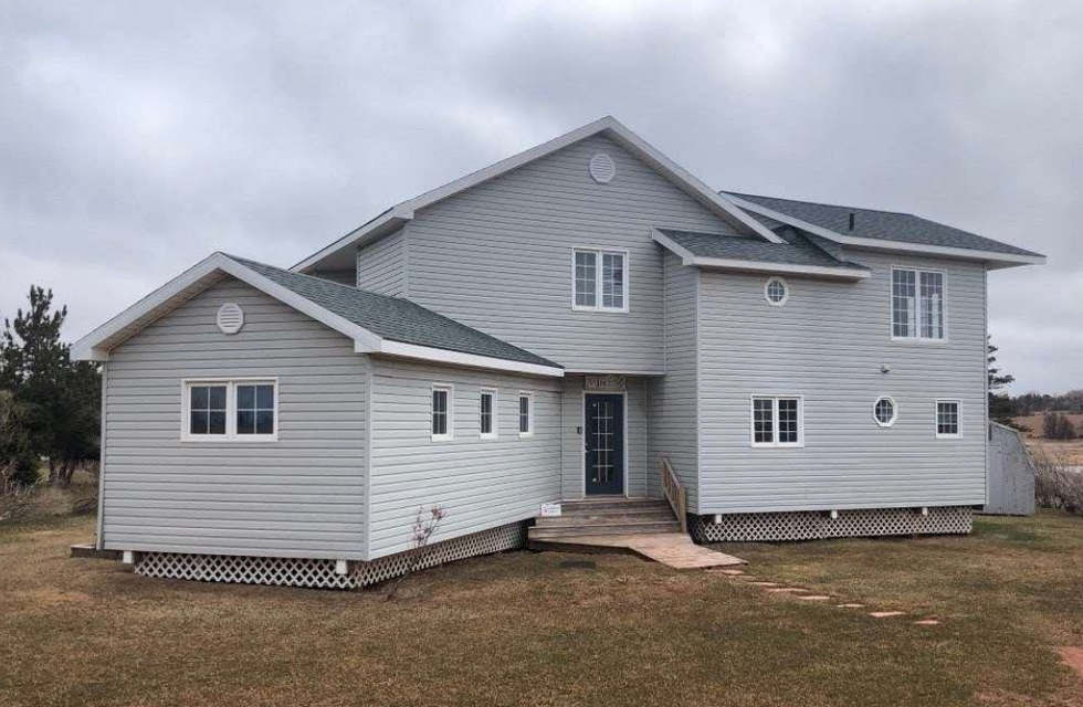 Homes For Sale In PEI Are Surprisingly Affordable & Some Cost Less Than 250K (PHOTOS) Narcity Homes For Sale In PEI Are Surprisingly Affordable & Some Cost Less Than 250K (PHOTOS) Narcity