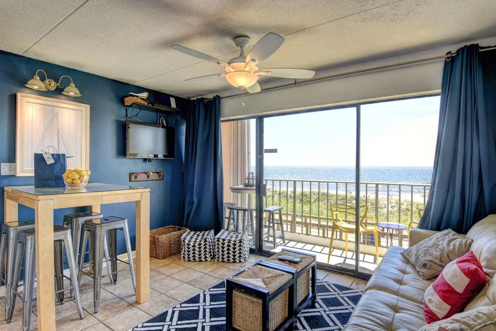 Affordable Airbnbs In North Carolina Right On The Water To Book With