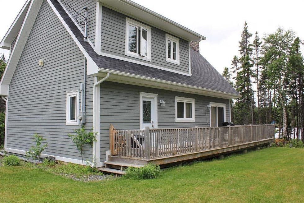 Newfoundland House For Sale Has A Waterfront Deck & Costs Less Than 300K Narcity Newfoundland House For Sale Has A Waterfront Deck & Costs Less Than 300K Narcity