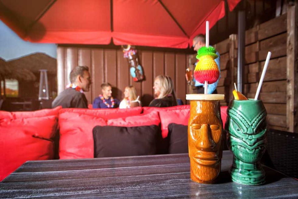 La terrasse du Coconut Bar à TroisRivières rappelle le Sud Narcity