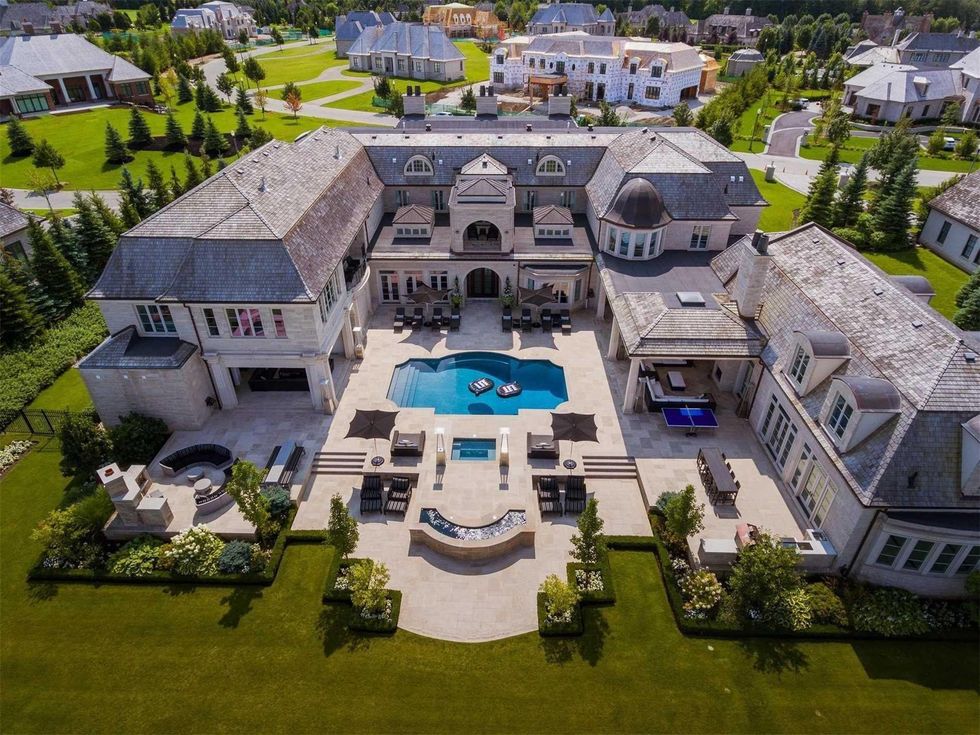 Aurora Mansion For Sale Has An Absurd Amount Of Bathrooms (PHOTOS