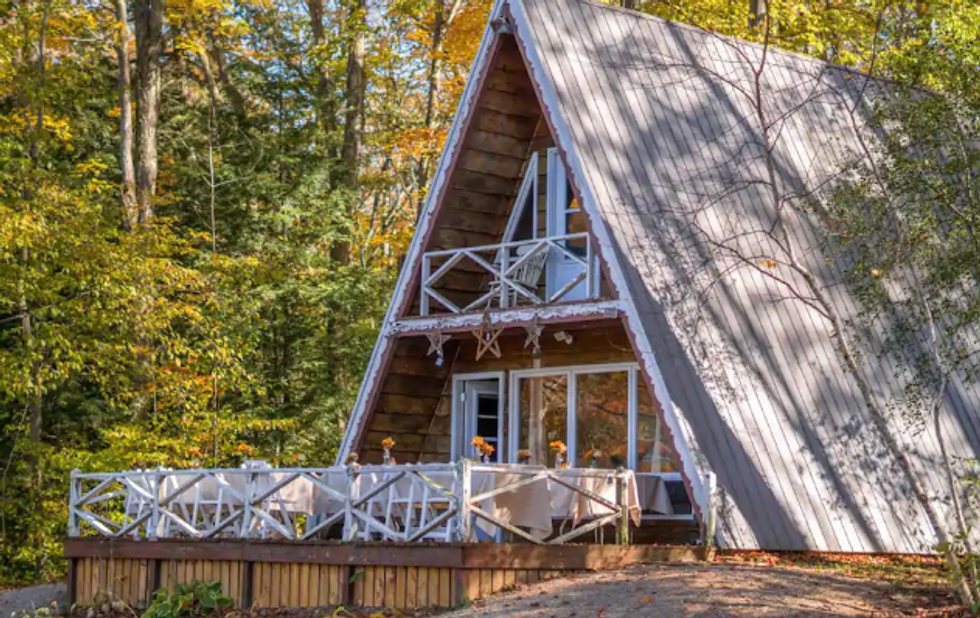 Ontario Cottage Rentals You Can Book For Super Dreamy Fall Getaways