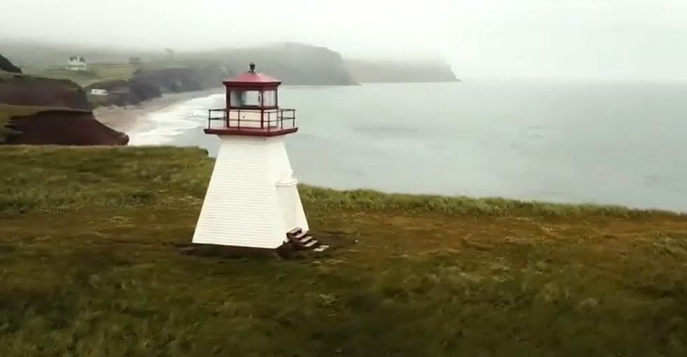 Auberge De Julie Snyder Aux Iles De La Madeleine