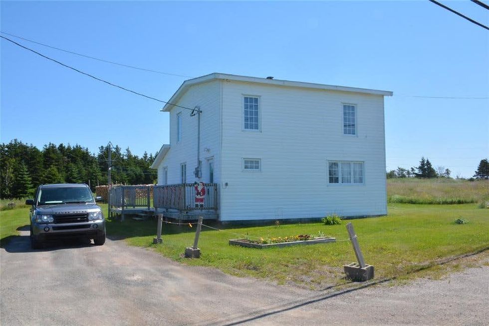 Newfoundland Houses For Sale Are So Huge & They're Less Than 80K