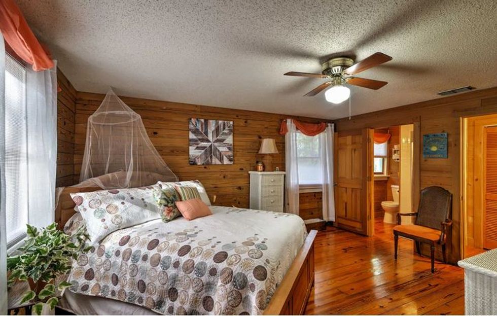 Affordable Florida Airbnb Rental Cabin With Riverside Hot Tub Is A