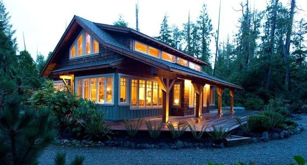 9 Cute Places To Stay In Tofino So Romantic You'll Get On The Ferry ASAP Narcity