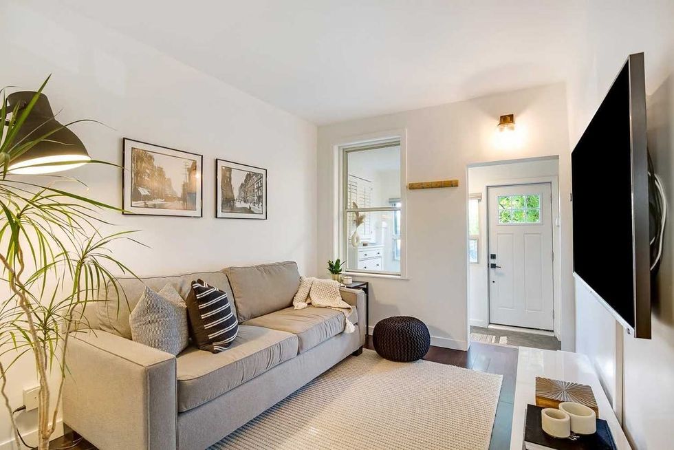 Toronto House For Sale Looks So Adorable On The Inside (PHOTOS) Narcity