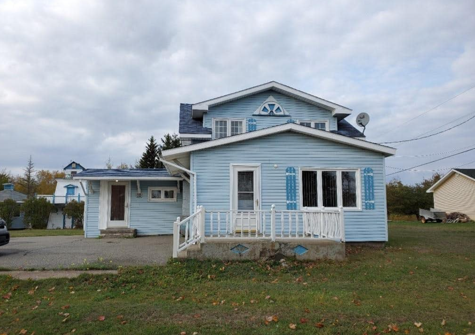 Cheap House For Sale In New Brunswick Is Near The Beach & Has A
