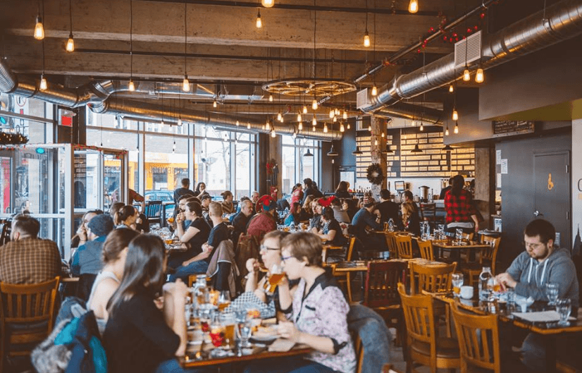 Les 20 Bars Ou Tu Dois Absolument Aller Au Moins Une Fois Dans Ta Vie A Quebec Narcity