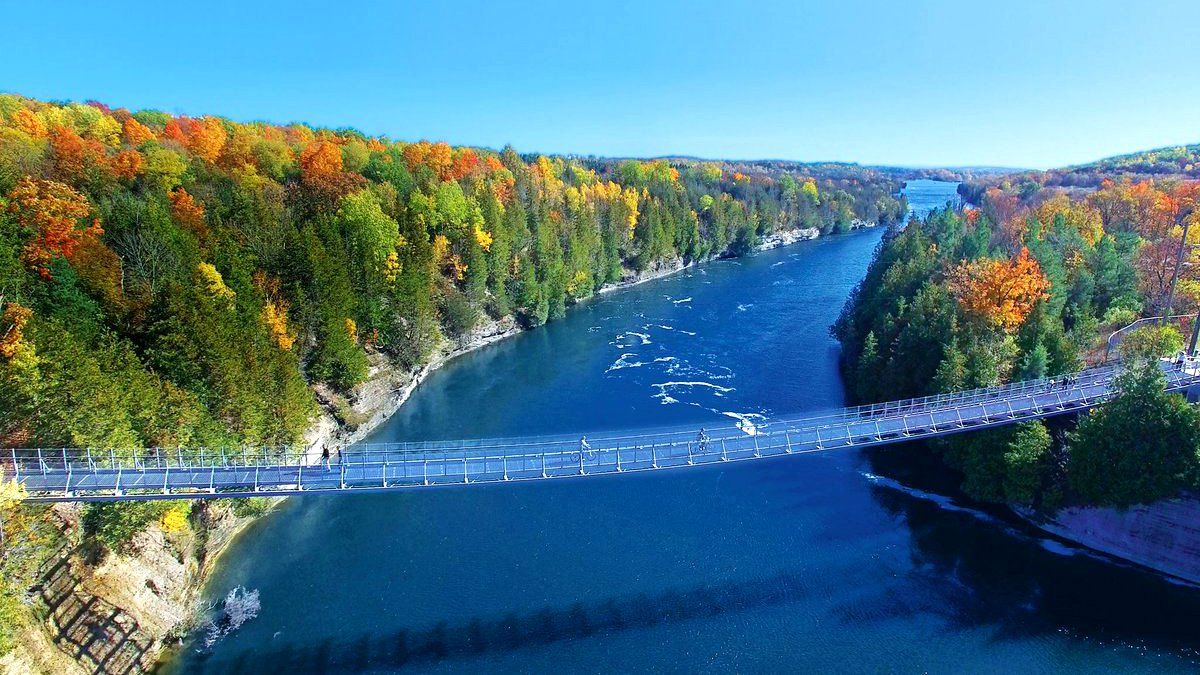 This Breathtaking Suspension Bridge Is Only 2 Hours Away From Toronto