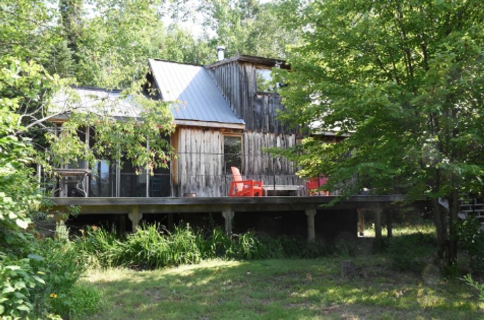 10 Romantic Airbnbs In Ontario To Escape The City With Bae Narcity