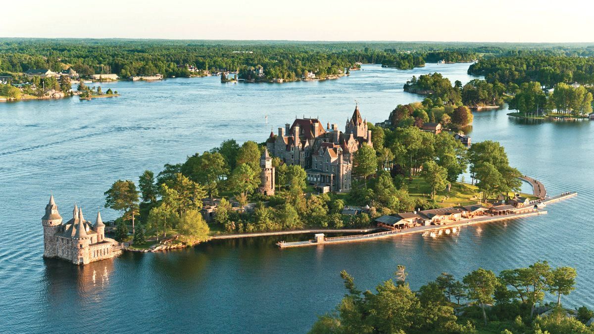 You Must Visit This Incredible European Villa In The Thousand Islands