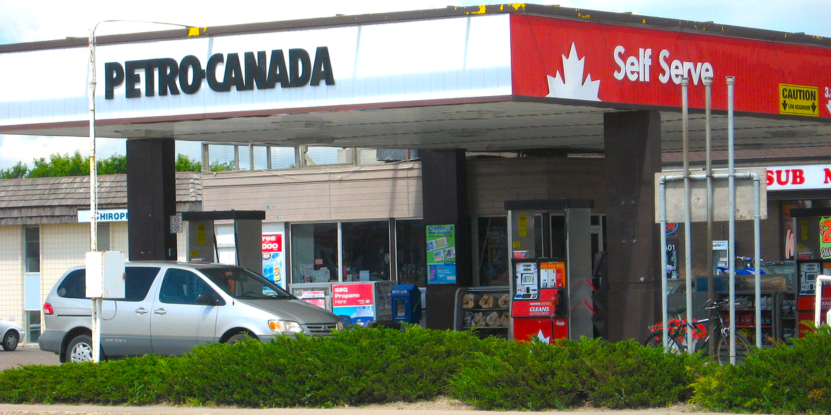 Several Gas Stations Have Completely Run Out Of Fuel In Multiple Canadian Cities Narcity