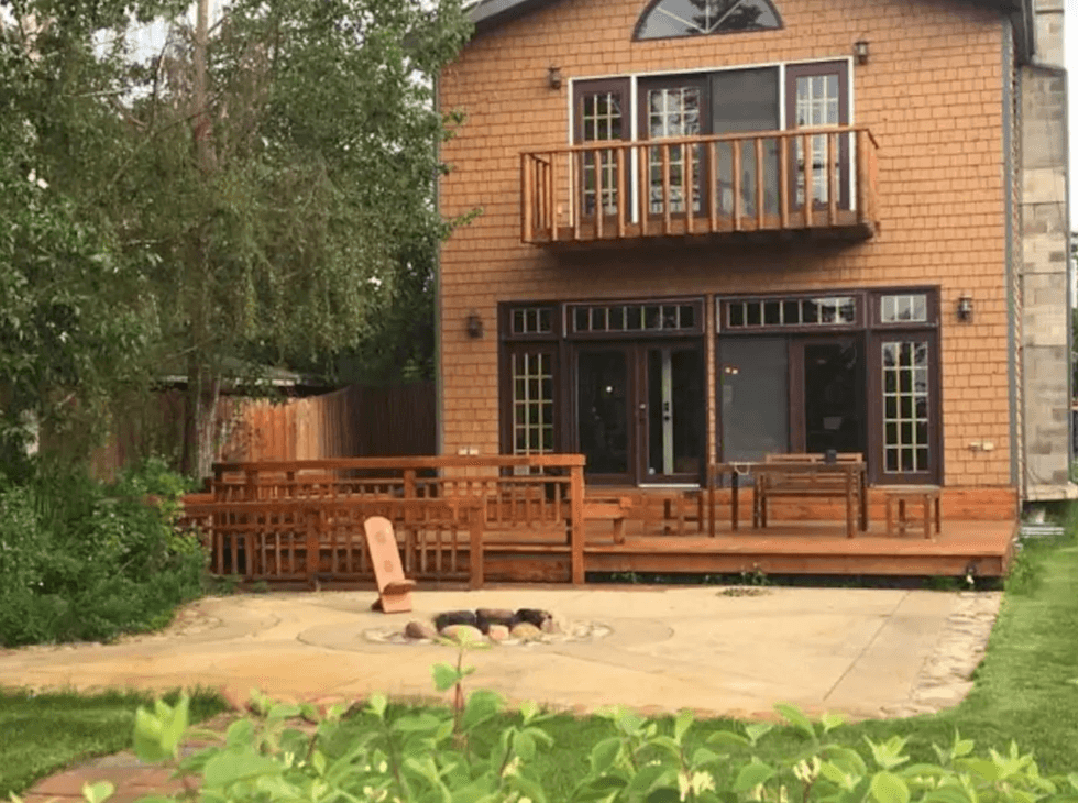 16 Cheap Alberta Cottages To Rent For Summer 2019 Narcity