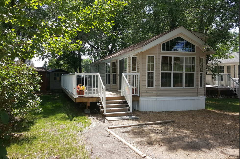 16 Cheap Alberta Cottages To Rent For Summer 2019 Narcity