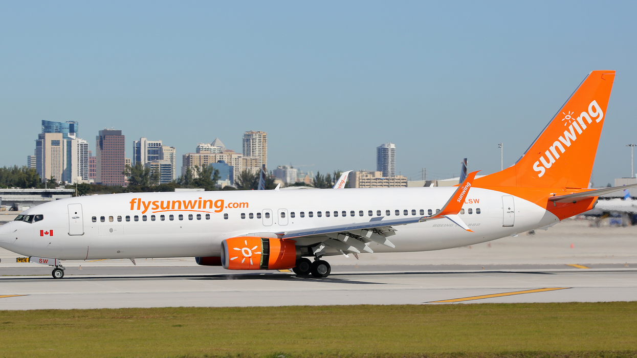 Sunwing Flight Delay In Cancun Leaves Toronto Bound Passengers Stranded sunwing-flight-delay-in-cancun-leaves-toronto-bound-passengers-stranded