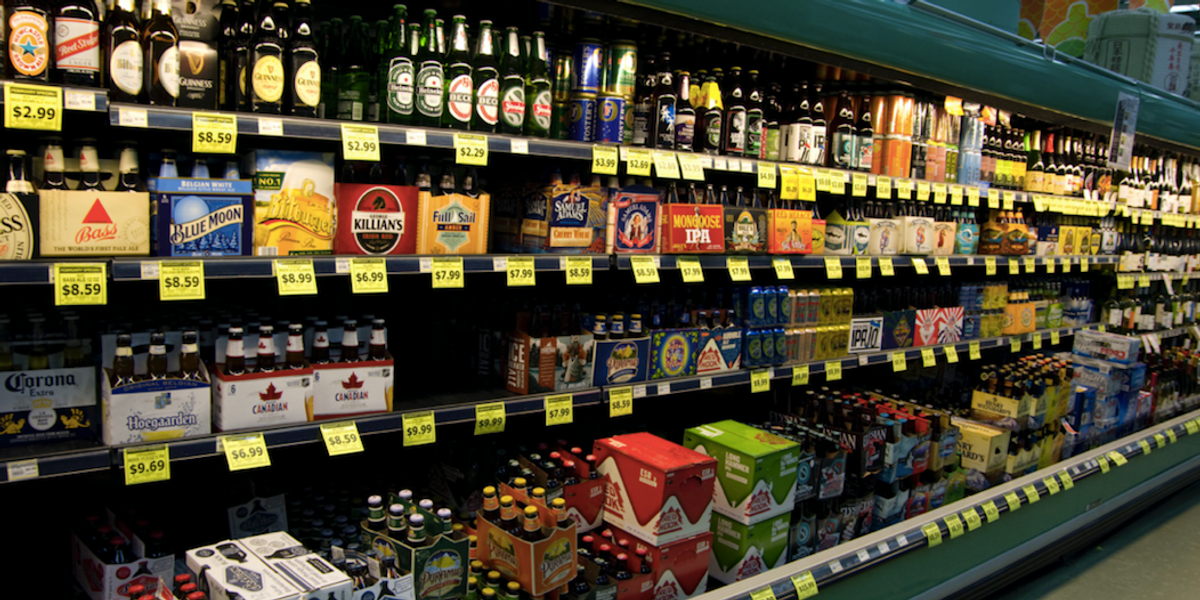 Ontario Beer In Corner Stores Is Official & 300 New Stores Will Sell Alcohol By This Summer