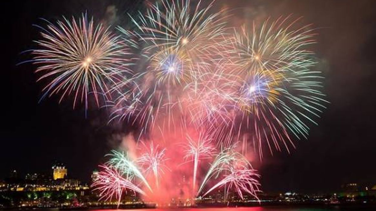 Voici Ou Regarder Les Feux D Artifice Gratuitement A Montreal Cet Ete Narcity Voici Ou Regarder Les Feux D Artifice Gratuitement A Montreal Cet Ete Narcity