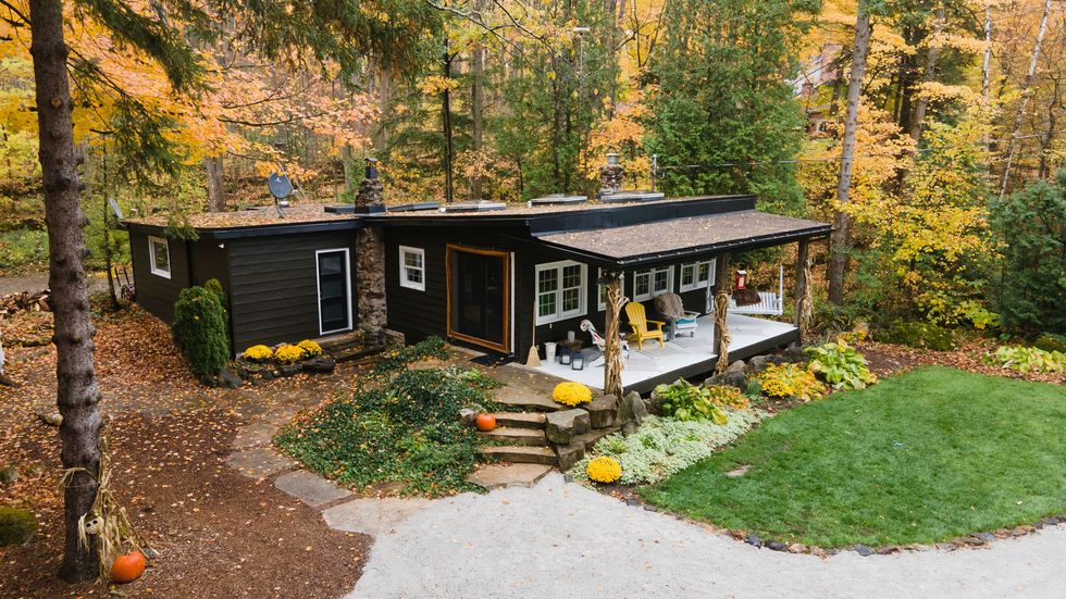 Woodland Ontario Home For Sale Is A Nature Lover's Dream Come True Narcity