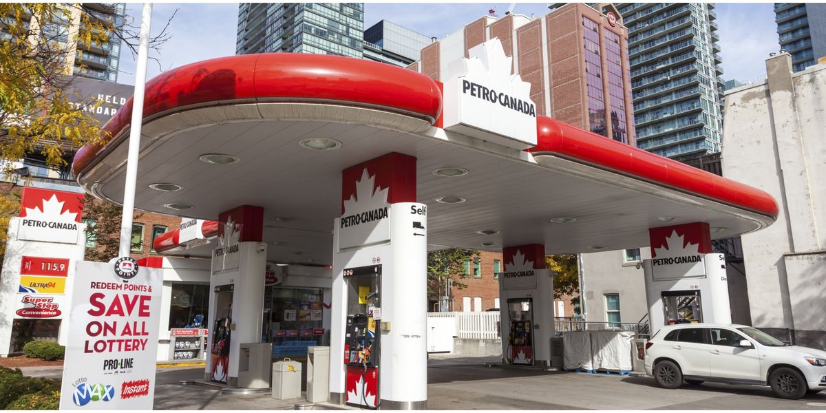 Gas Prices In Canada Could Go Up By 48 5 Cents As The Federal Carbon Tax Levy Goes Up Narcity